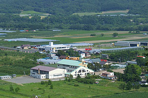 Michi No Eki Soubetsu Jouhoukan I — Cherry fruit picking spot in Japan